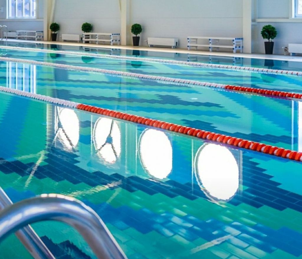 Фок фокус домодедово бассейн. Бассейн квадратный. Рукавицах бассейн. Поселок варежки 2 щелковский район. Бассейн варежки.