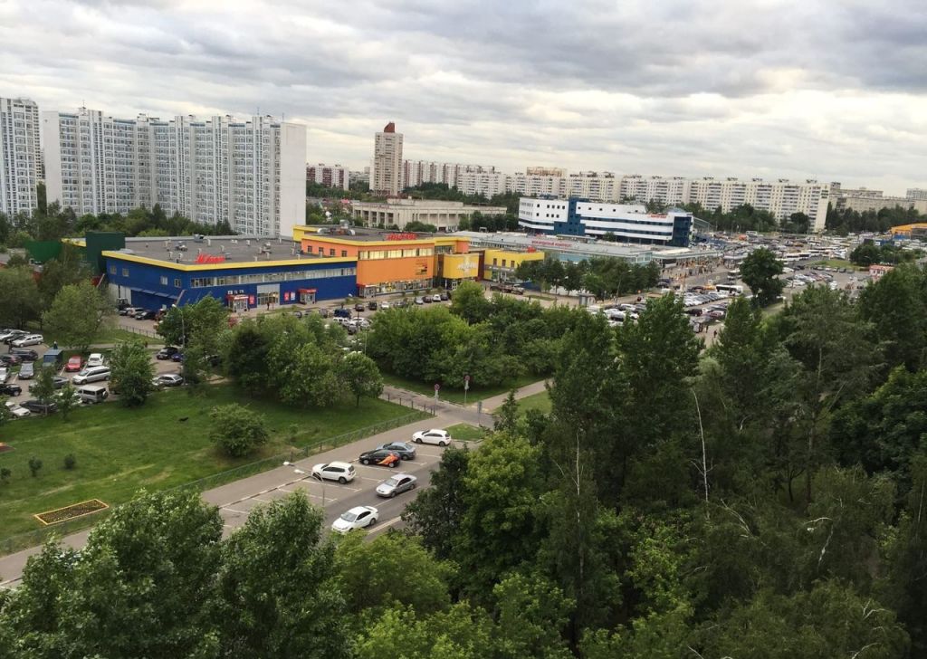 Парк метро домодедовская. Ореховый бульвар 21к1. ТЦ облака Москва Ореховый бульвар. Ореховый бульвар 18 к 2. Москва,Ореховый бульвар, 21к1, метро Домодедово.