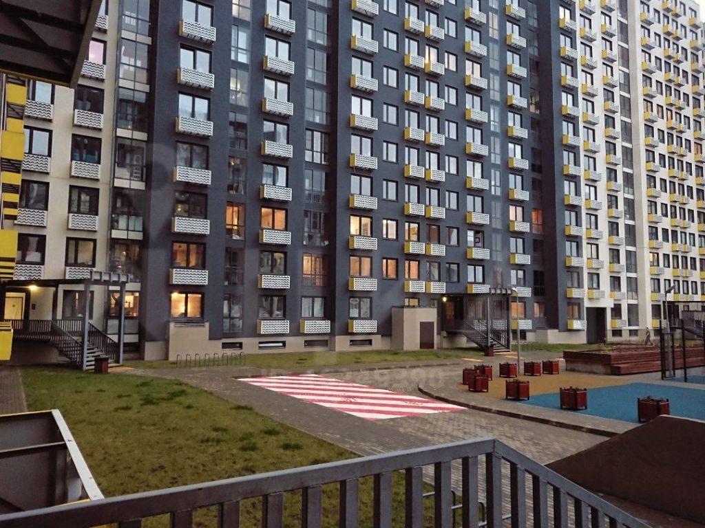 Ул коммунарка. Улица Василия Ощепкова 4 Коммунарка. Москва поселение Сосенское улица Василия Ощепкова 4 москвичка. Москвичка Москва, поселение Сосенское, улица Василия Ощепкова, 4 фото. Коммунарка 15а.