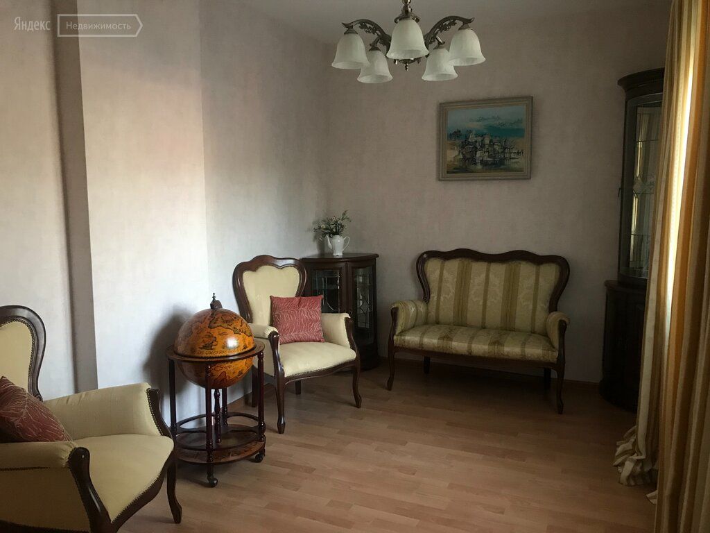 Аренда дома село Булатниково, Вишнёвый переулок 8, цена 180000 рублей, 2022 год объявление №1448010 на megabaz.ru
