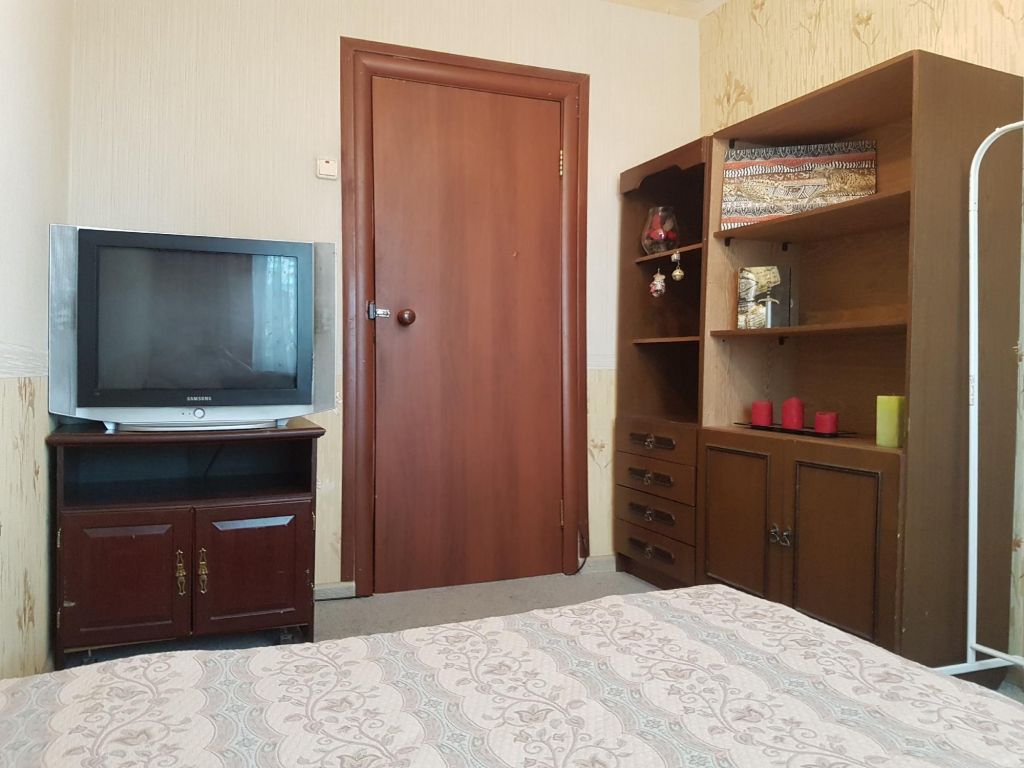 Снять комнату на новоясеневском пр. Метро ясенево комната керек. Тарусская улица 4. Тарусская 18 корпус 2 3 комнатная квартира 19 этаж. Москва, улица паустовского, 4б.