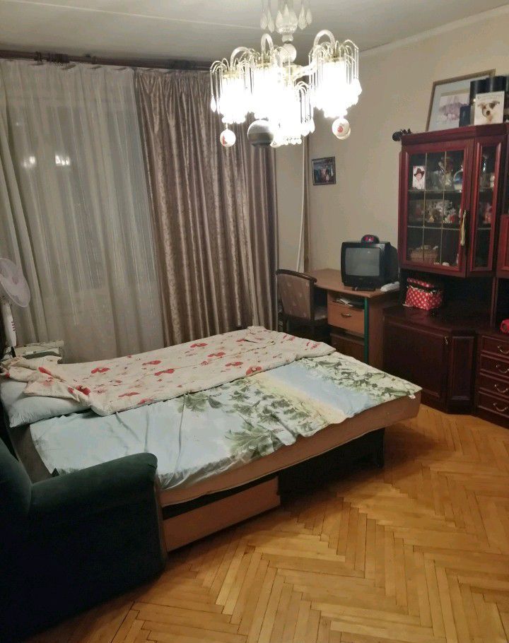 1 комната квартира снять москва. Комнаты в московских квартирах. Найм комнаты в квартире. Комната для сдачи. Комната квартиры Москва.