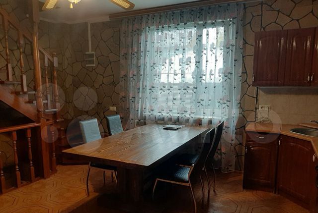 Аренда дома деревня Барвиха, цена 6000 рублей, 2022 год объявление №1280341 на megabaz.ru