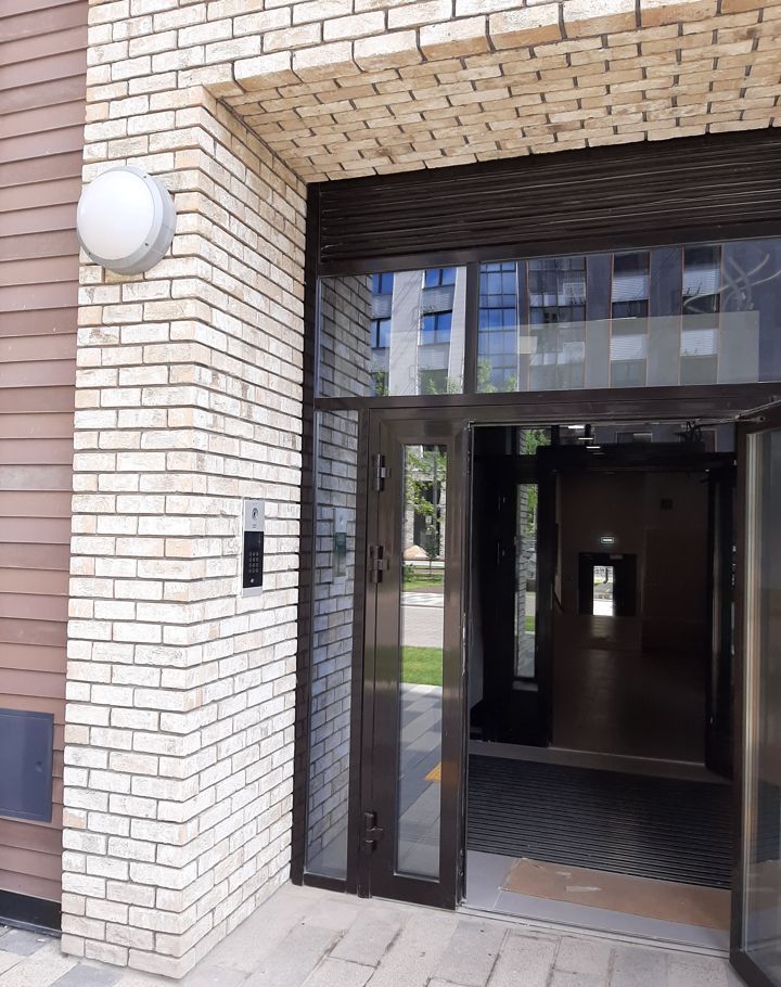 Аренда двухкомнатной квартиры Москва, метро Лесопарковая, Варшавское шоссе 168, цена 50000 рублей, 2025 год объявление №1232008 на megabaz.ru Аренда двухкомнатной квартиры Москва, метро Лесопарковая, Варшавское шоссе 168, цена 50000 рублей, 2025 год объявление №1232008 на megabaz.ru