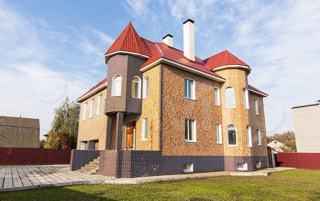 Продажа дома деревня Грибки, Загородная улица, цена 30000000 рублей, 2022 год объявление №659251 на megabaz.ru