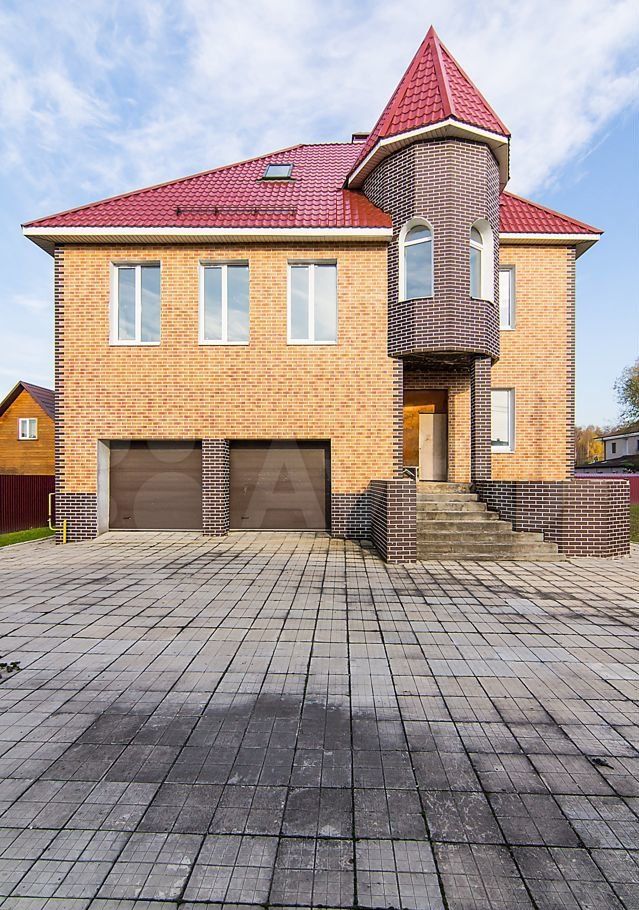 Продажа дома деревня Грибки, Загородная улица, цена 30000000 рублей, 2022 год объявление №659251 на megabaz.ru