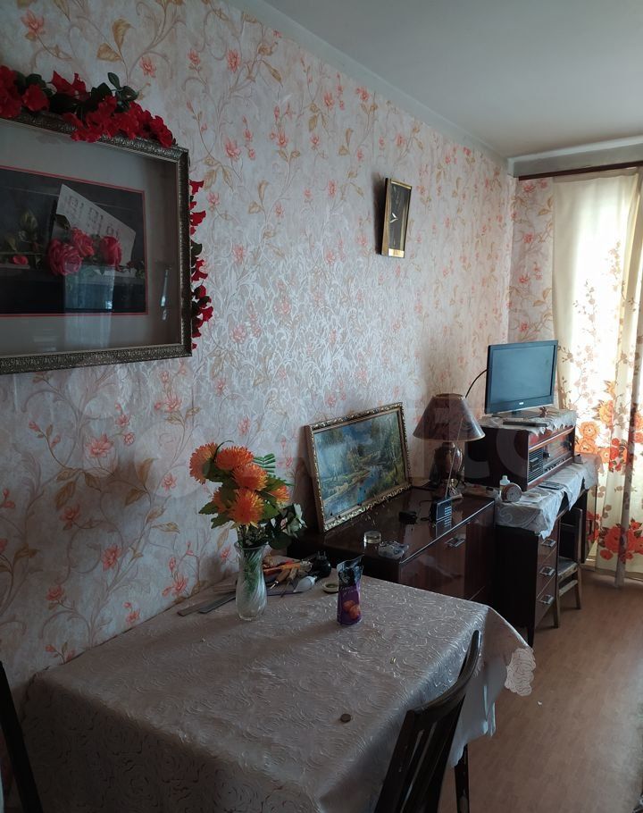 Продажа двухкомнатной квартиры поселок Лоза, цена 2700000 рублей, 2022 год объявление №614363 на megabaz.ru