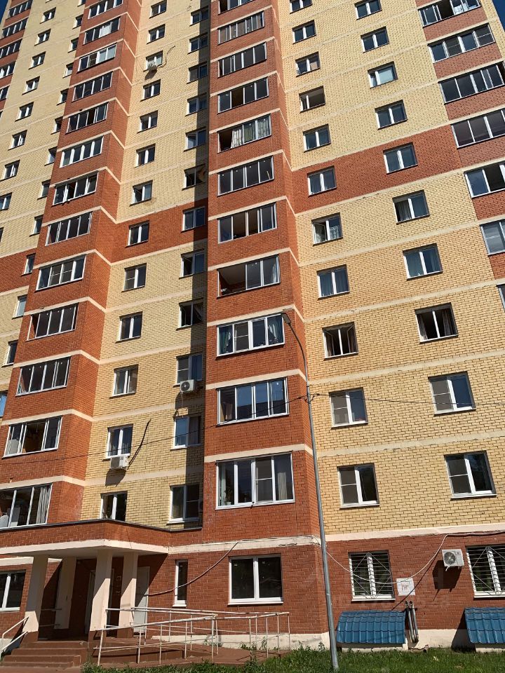 Продажа двухкомнатной квартиры посёлок Жуково, цена 4100000 рублей, 2022 год объявление №653372 на megabaz.ru