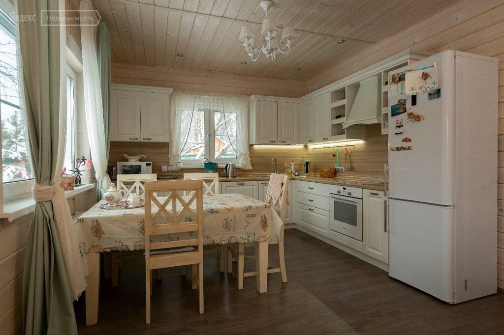 Продажа дома село Петровское, цена 12900000 рублей, 2023 год объявление №699640 на megabaz.ru