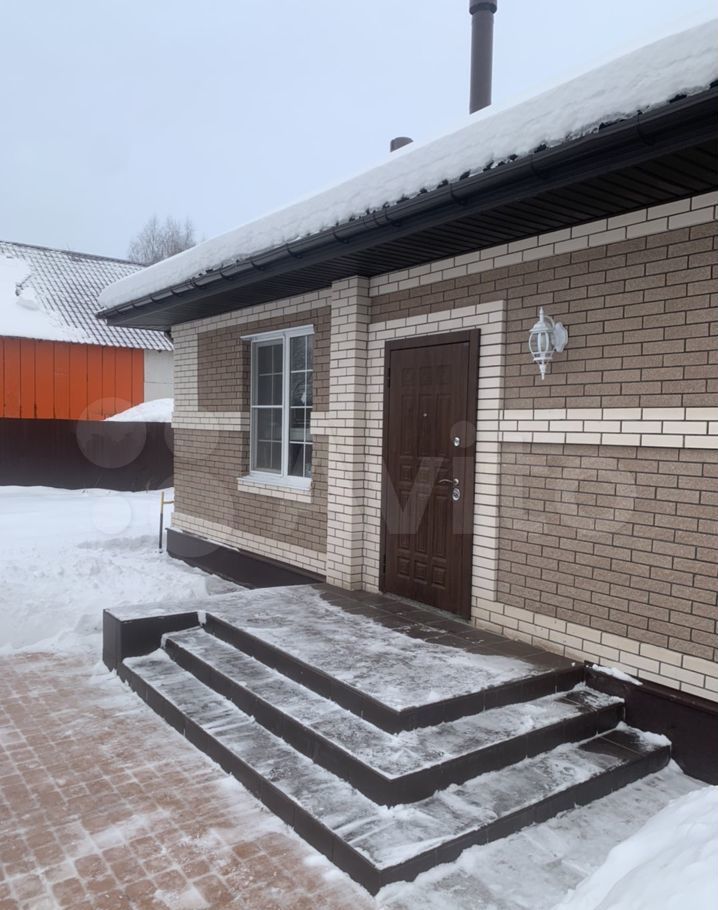 Продажа дома деревня Холуденево, Рябиновая улица 3, цена 10900000 рублей, 2022 год объявление №727423 на megabaz.ru