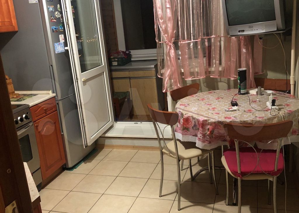 Аренда комнаты Москва, метро Улица Академика Янгеля, Харьковский проезд 9к2, цена 20000 рублей, 2025 год объявление №1434280 на megabaz.ru Аренда комнаты Москва, метро Улица Академика Янгеля, Харьковский проезд 9к2, цена 20000 рублей, 2025 год объявление №1434280 на megabaz.ru