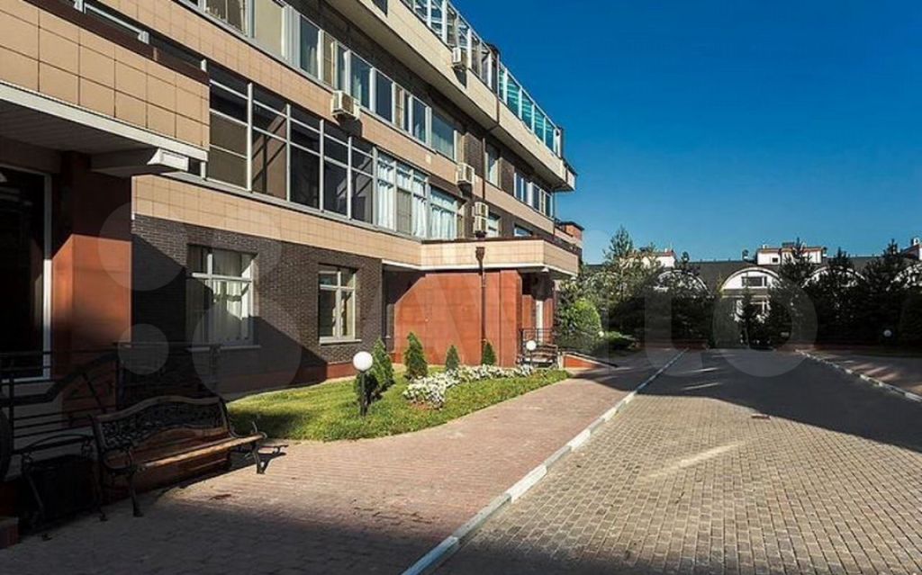 Продажа двухкомнатной квартиры деревня Лапино, цена 17500000 рублей, 2022 год объявление №715590 на megabaz.ru