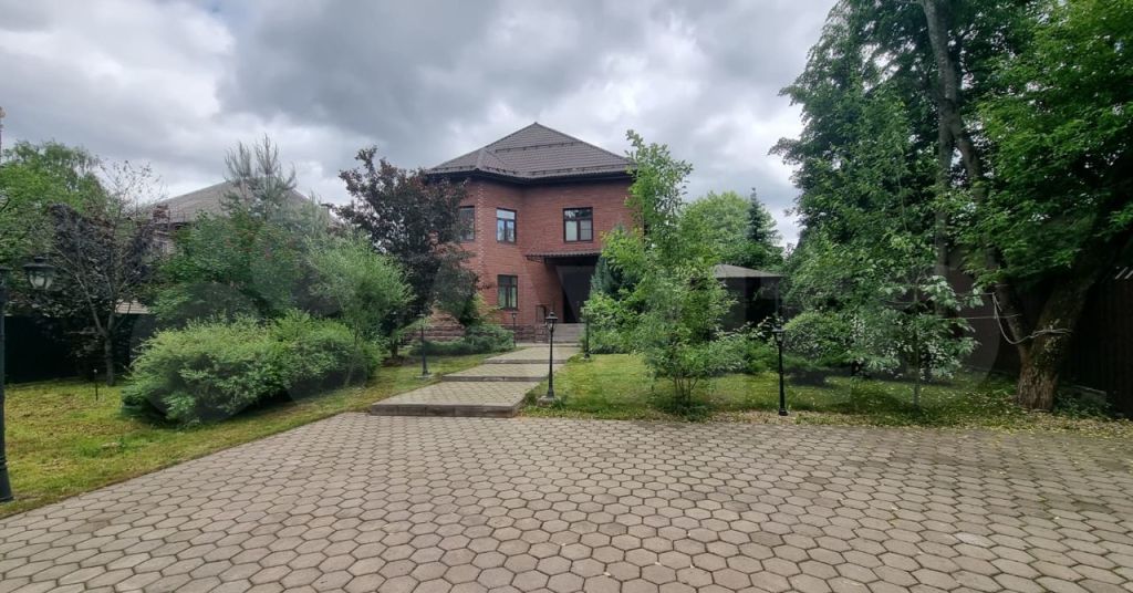 Продажа дома Одинцово, улица 1905 года 17, цена 96000000 рублей, 2024 год объявление №776705 на megabaz.ru