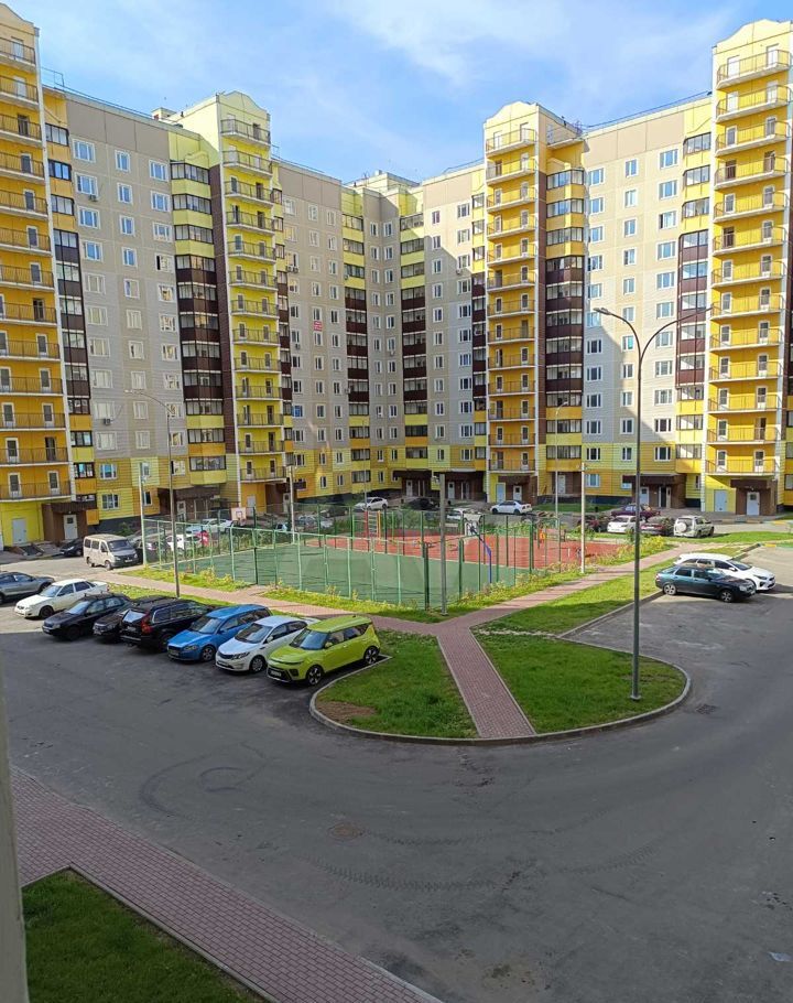 Продажа трёхкомнатной квартиры деревня Малые Вязёмы, цена 7400000 рублей, 2022 год объявление №781305 на megabaz.ru