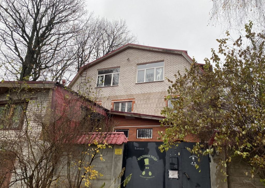 Аренда дома село Дубки, Парковая улица 5, цена 300000 рублей, 2023 год объявление №1556663 на megabaz.ru